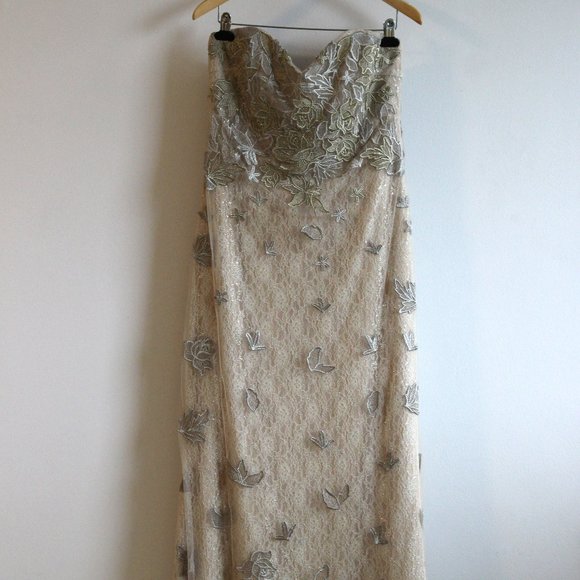 Badgley Mischka Evening Gown - Picture 2 of 9